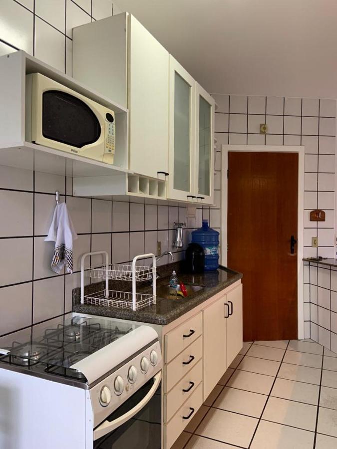 Apartamento Pe Na Areia E Aguas Tranquilas No Centro De Гуарапарі Екстер'єр фото
